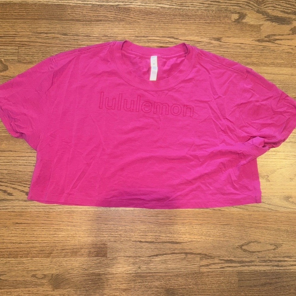 Lululemon Athletica Pink Boxy Crop T-Shirt, EUC sz 12